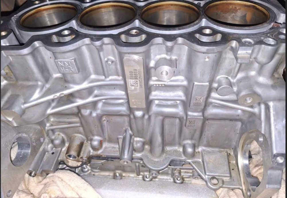 Блок цилиндр (шорт-блок)  Hyundai / Kia объемом 2,0 литра.