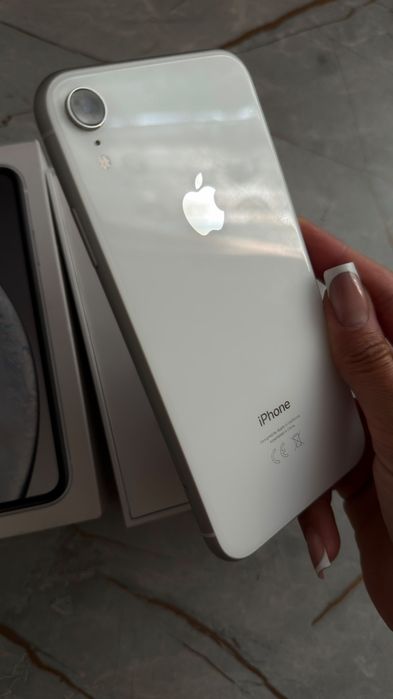 Продам Iphone XR 128gb