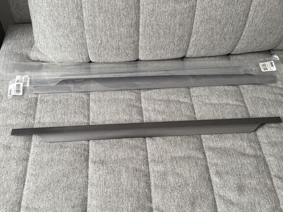 Trei Manere pentru mobila Vector