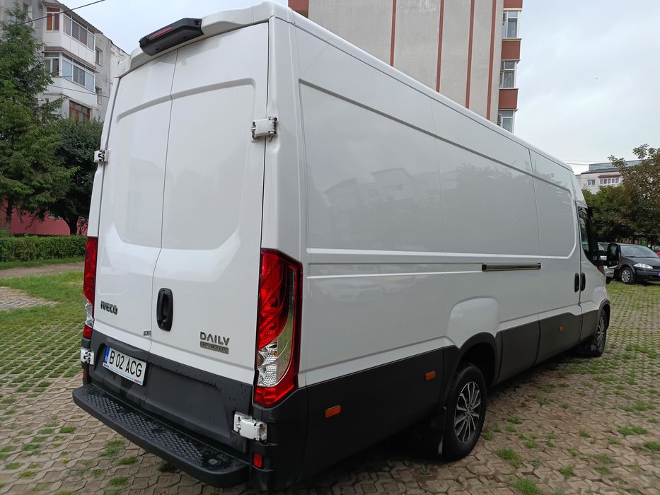Vând/schimb Iveco daily,3.0,automat,2021,sirocou,pat,full,AC,perne aer
