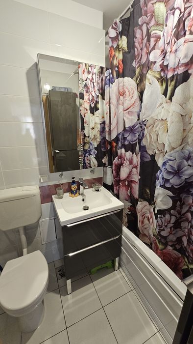 Apartament 3 camere de vânzare  in  zona  Coresi  (Casa Nobel)