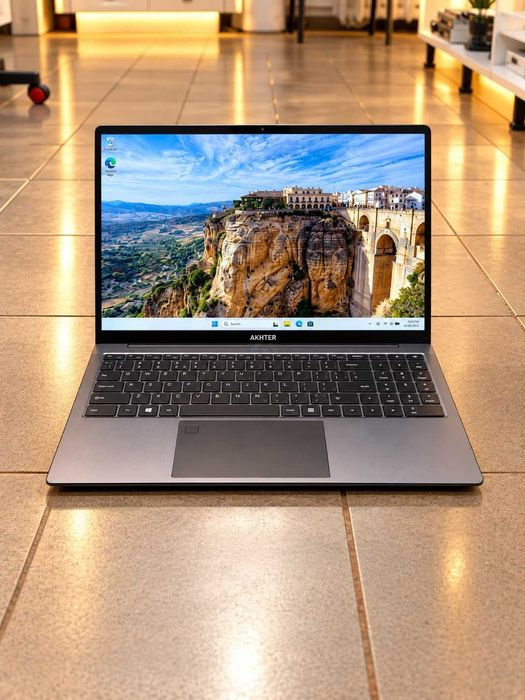 Laptop AKHTER AK786N ( Galata B10110 ) Garantie 2 ani!