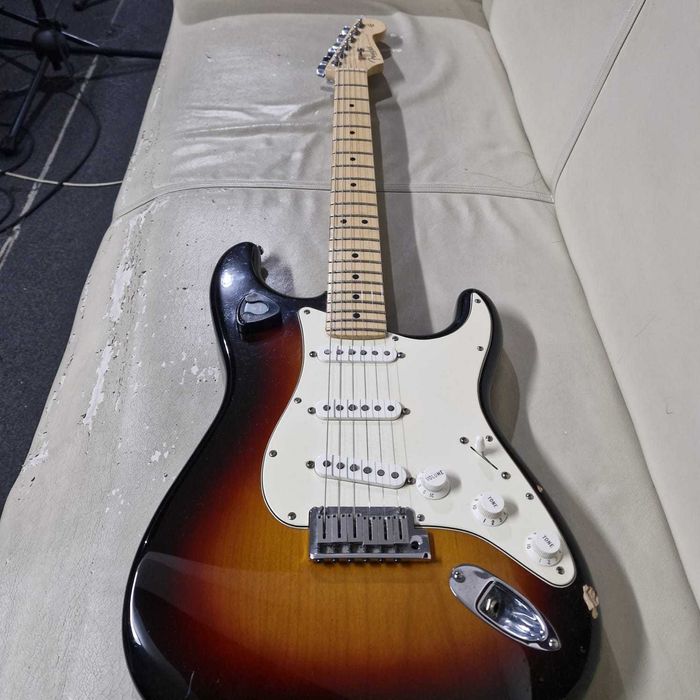 FENDER stratocaster