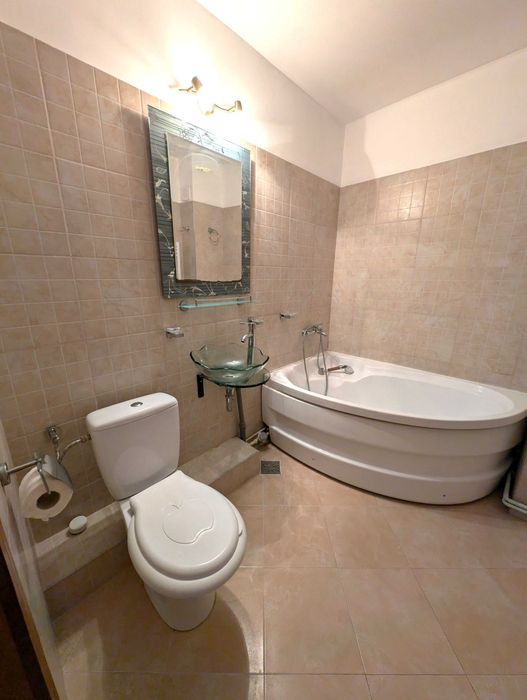 Inchiriez apartament Gara, variante 2-3-4 camere