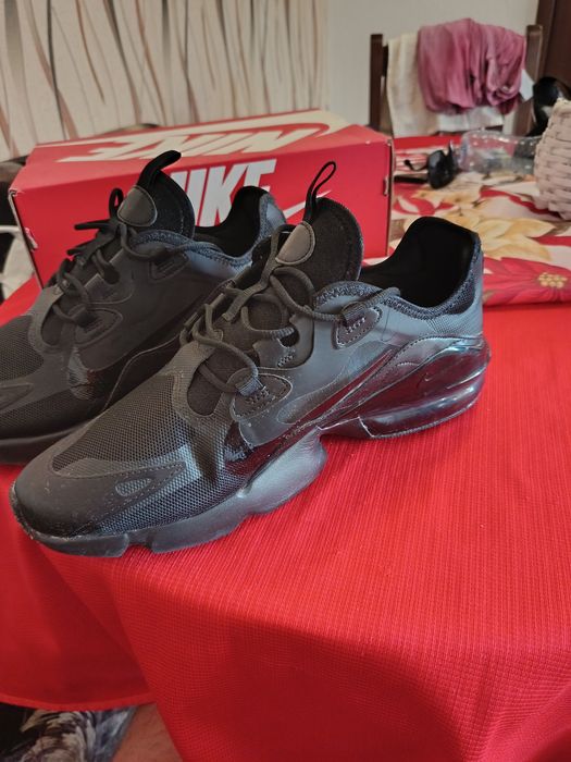 Nike AIR MAX ново