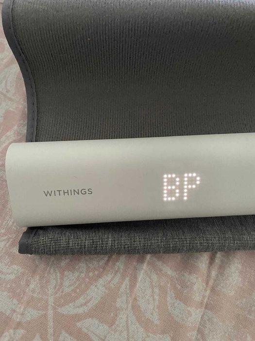 Tensiometru smart Withings BPM Connect, cu husă și cablu
