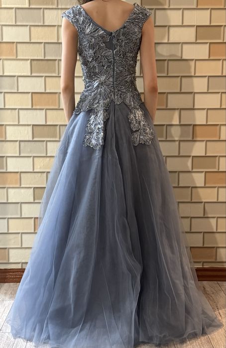 Продам выпускное платье