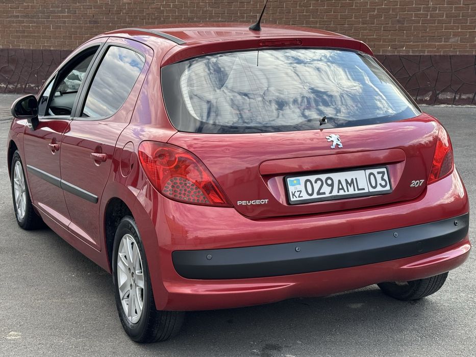 Пижо 207 на автомате
