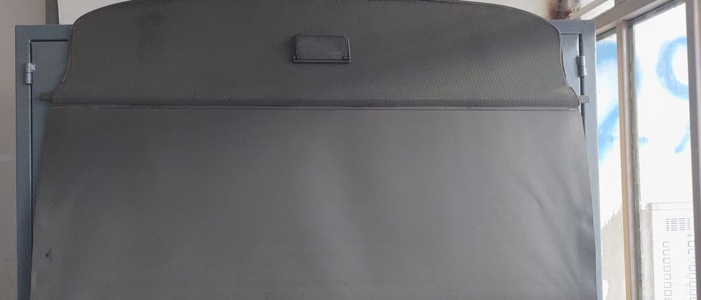 Щора багажник -кучкарник Audi a4 b6 2002