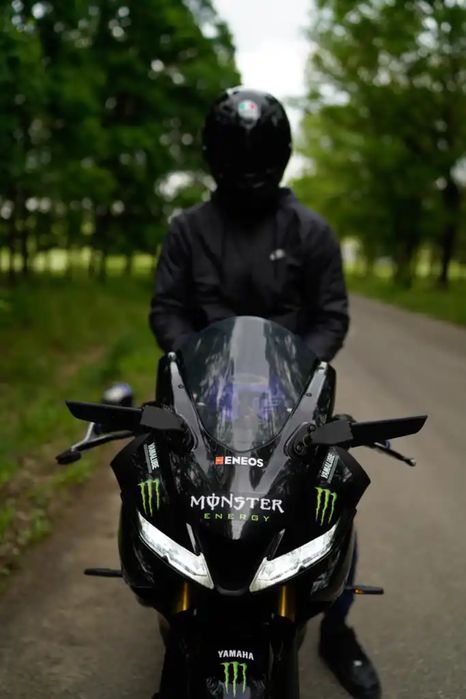 Yamaha yzf r125 monster