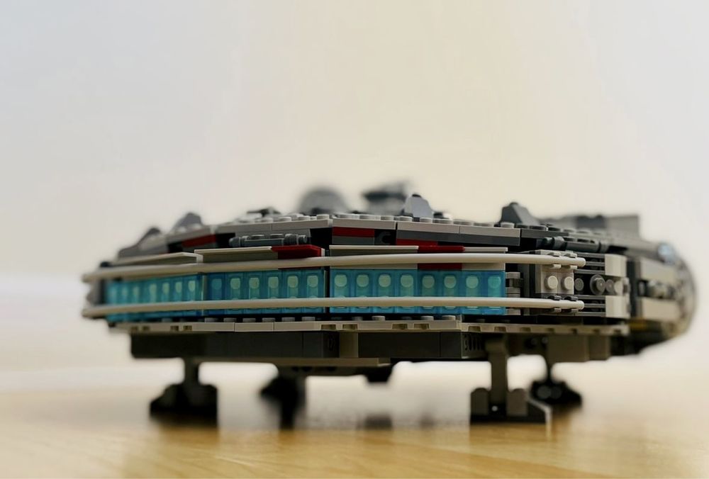 LEGO Сокол Тысячелетия Star Wars. Лего.