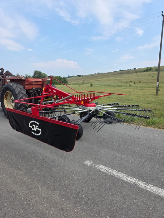 Grebla de adunat fan iarba lucerna JF R-460. Ca kuhn claas krone