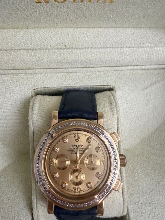 Золотые часы Rolex