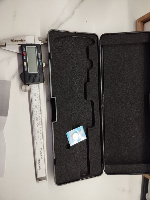 Штангенциркуль Matrix новый