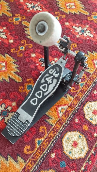 Продаётся педаль. DW 4000