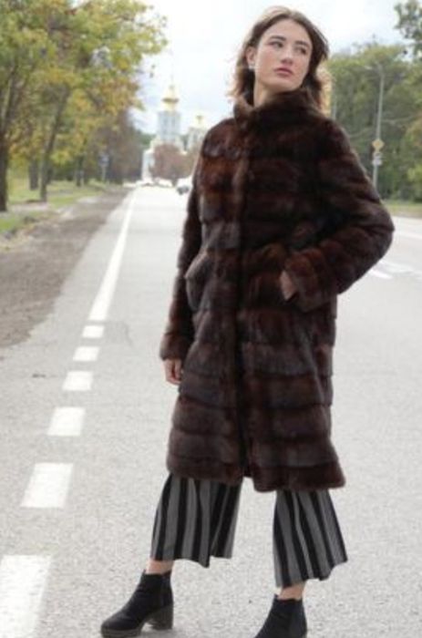 Продам норковую шубу.