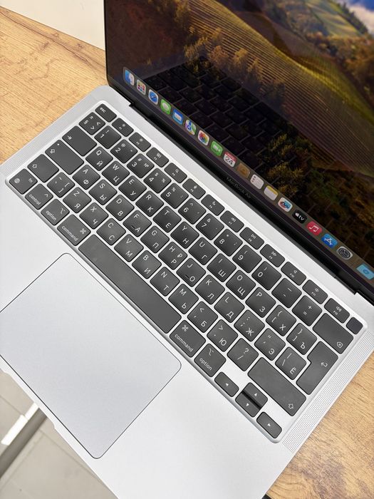 Macbook Air 13 M1 8/256 gb EAC | iStatus