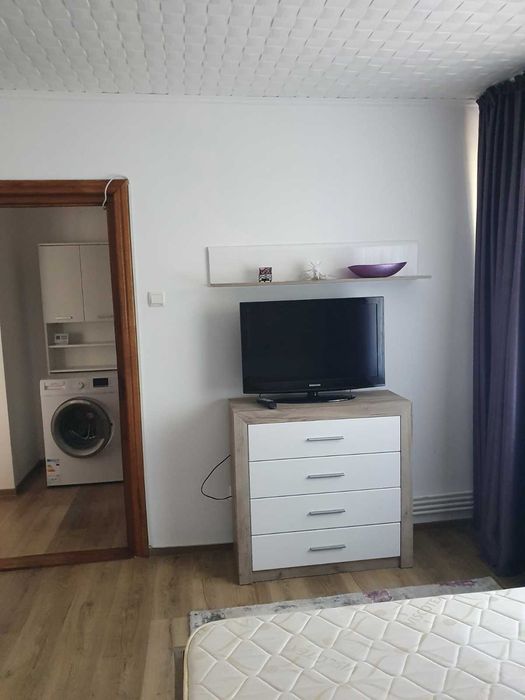 Apartament 3 camere de inchiriat