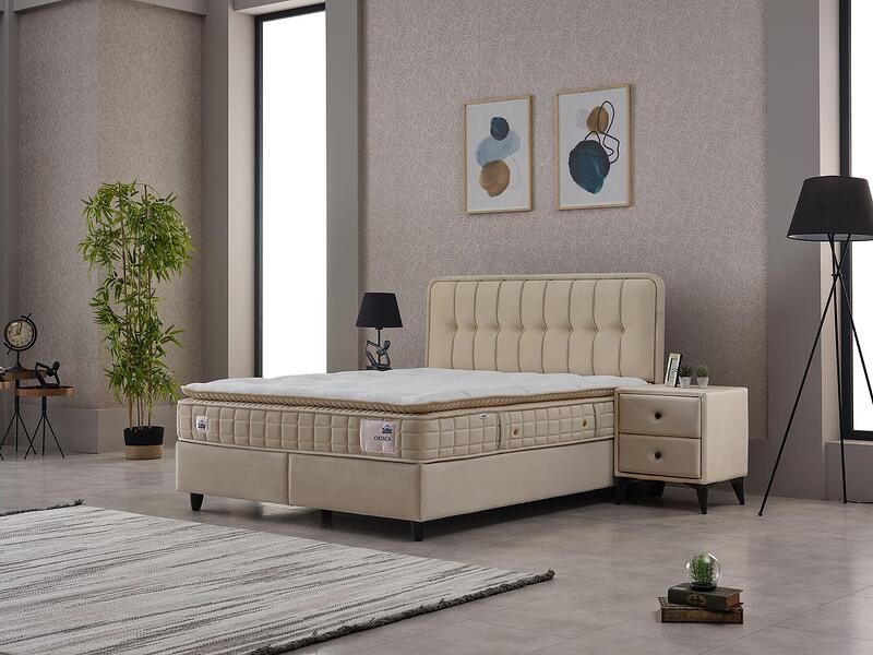 Тапицирано легло Ortaca Крем