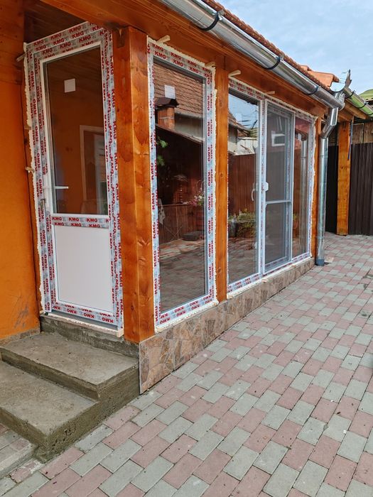 Uși și ferestre termopan la comanda