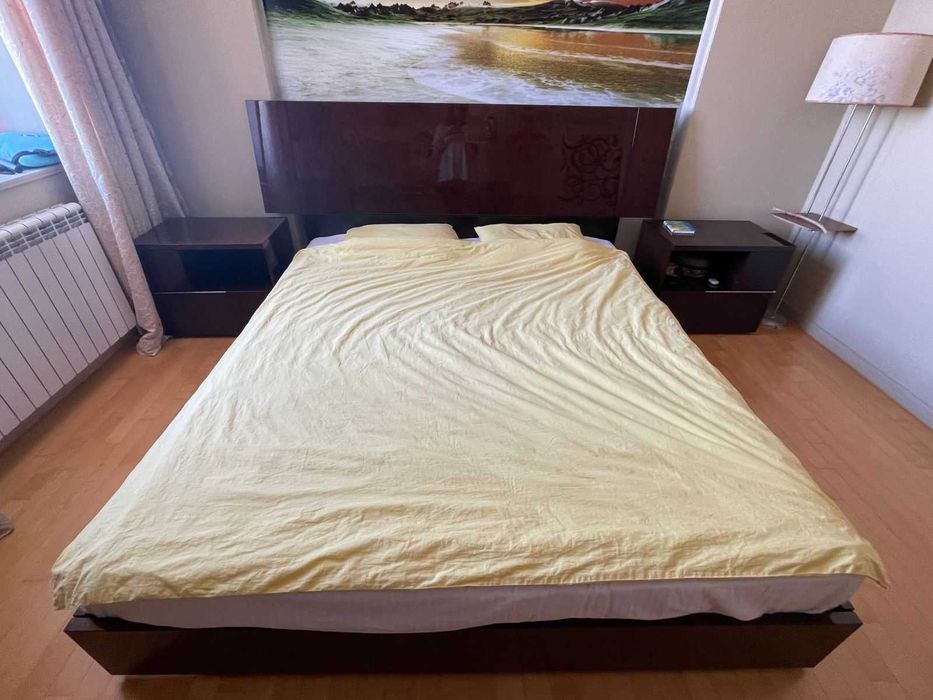 Кровать двуспальная