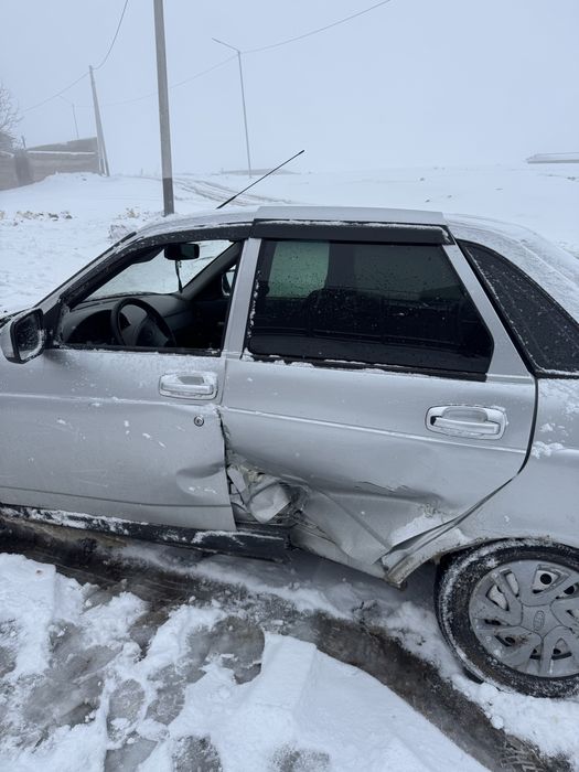 Приора 1 2011 года