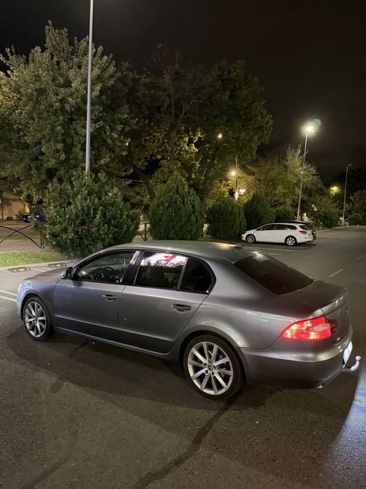 SKODA Superb 2010 — imagine 3