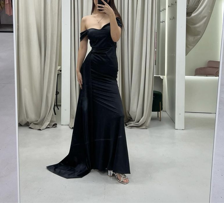 Платье нарядное