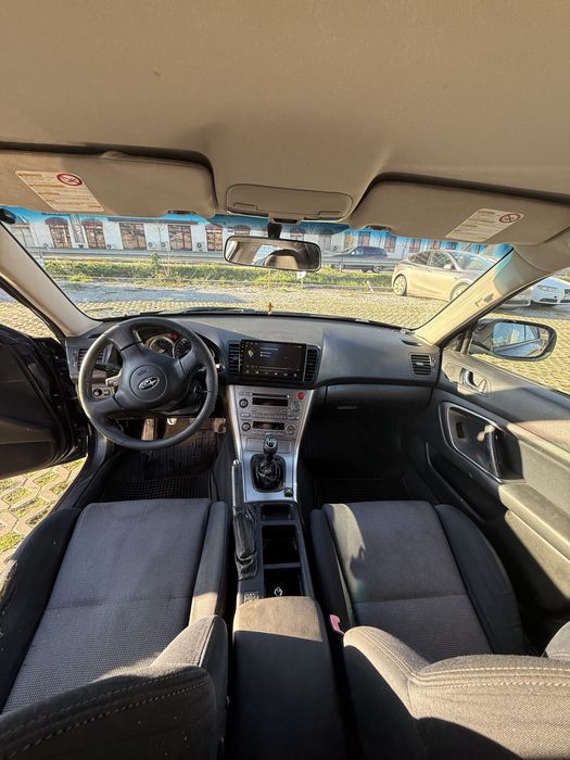 Продавам Субаро Легаси