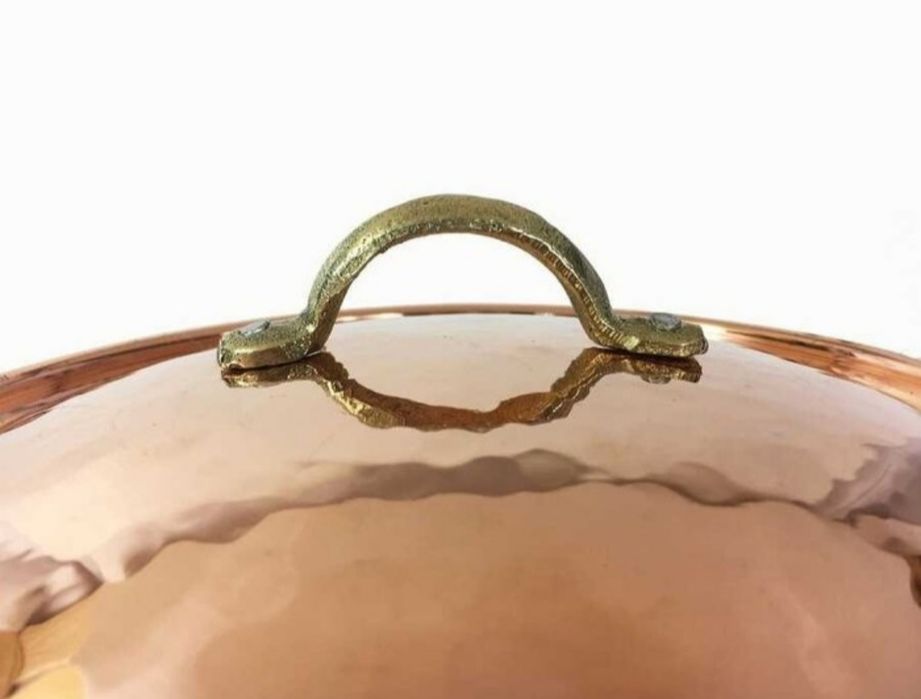 Oală din cupru cu capac