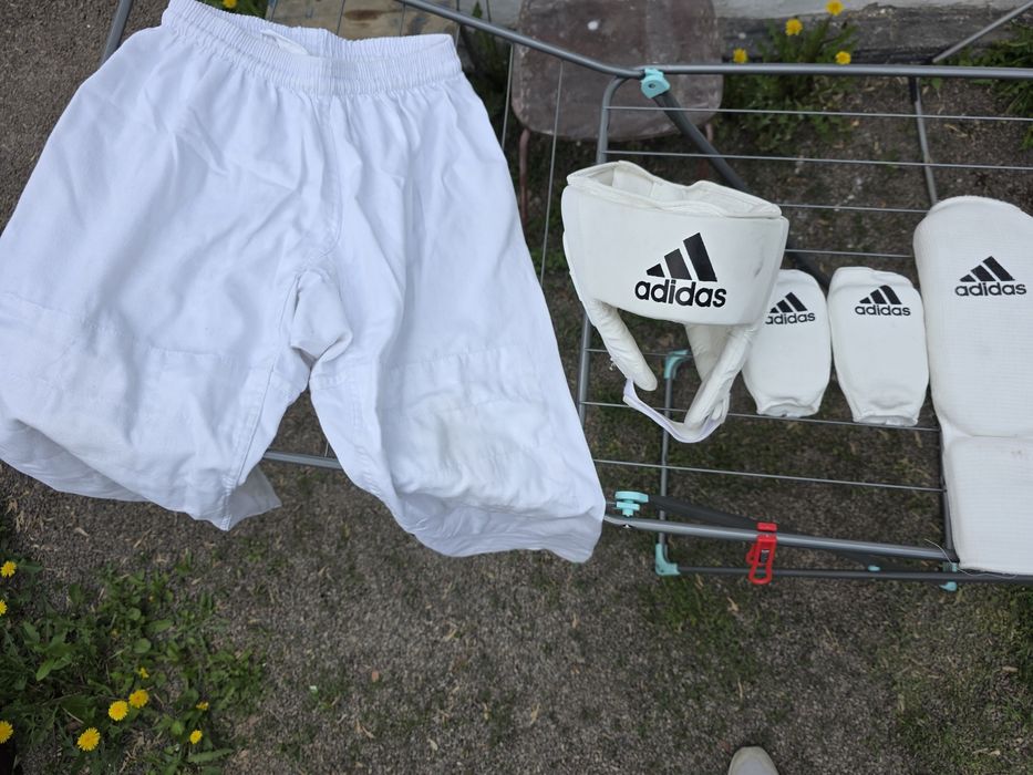 Кимоно и экипировка для каратэ