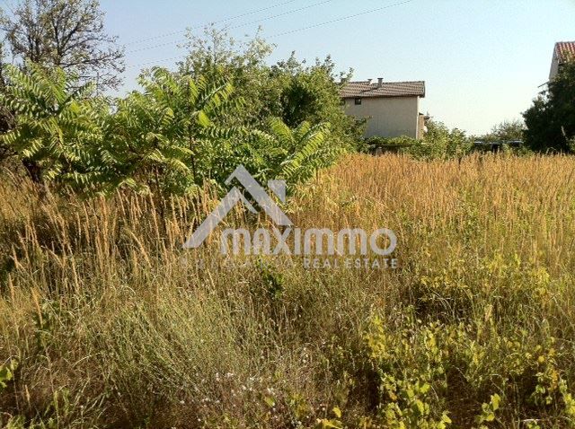 Парцел в Варна, област-м-т Боровец площ 1000 цена 60000