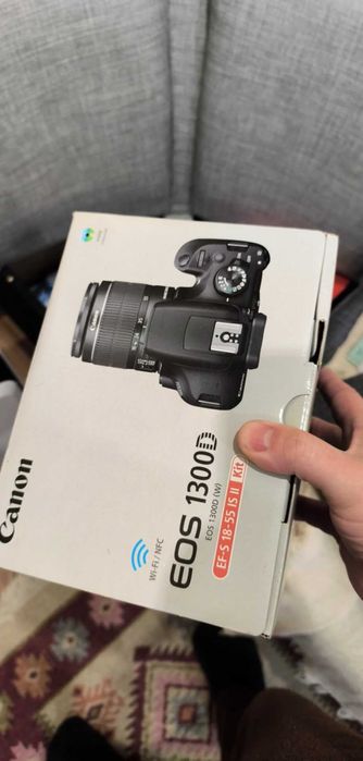 Canon EOS 1300D Като нов