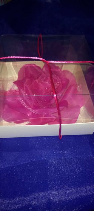 Брошь цветок в подарок