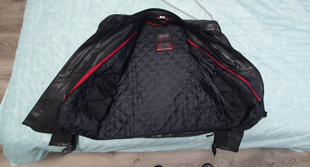 Geaca moto din piele