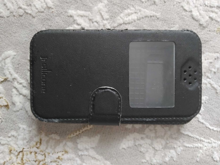 Универсальный чехол на смартфоны старого типа