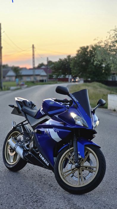 Yamaha yzf r125 2011