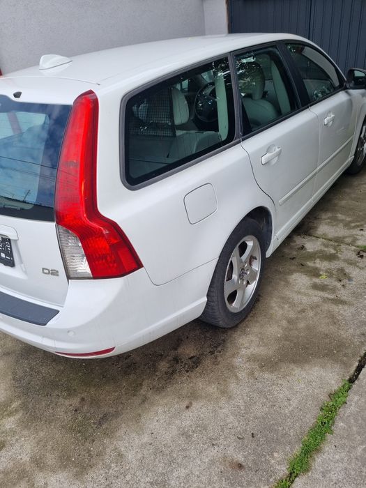 VOLVO V50 2011 — imagine 3