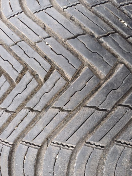 Гуми 225/35/19 Нексен