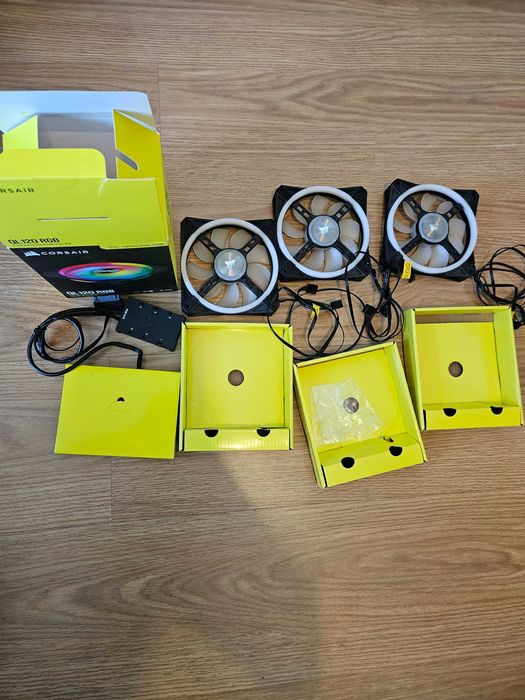 Kit 3 Ventilatoare Corsair iCUE QL120 RGB Black, 120mm, 3 bucati