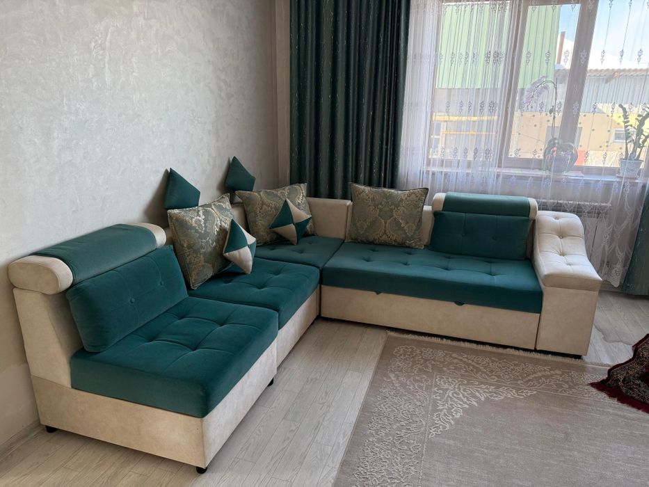 Диван для холла уголовая