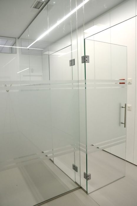 Стеклянные витражи закалённое 10 мм на заказ 35 у е