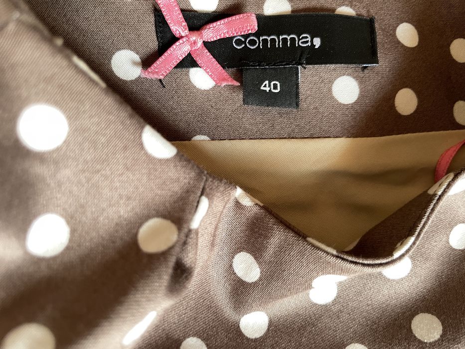 Элегантное платье футляр в горошек, Европейского бренда Comma