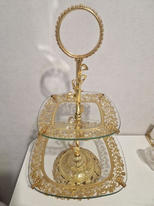 Продам фруктовницу.