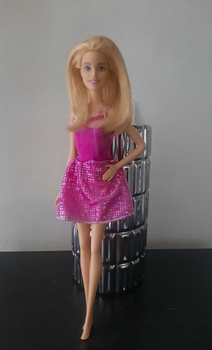 Кукли Кен и Барби с дрехи