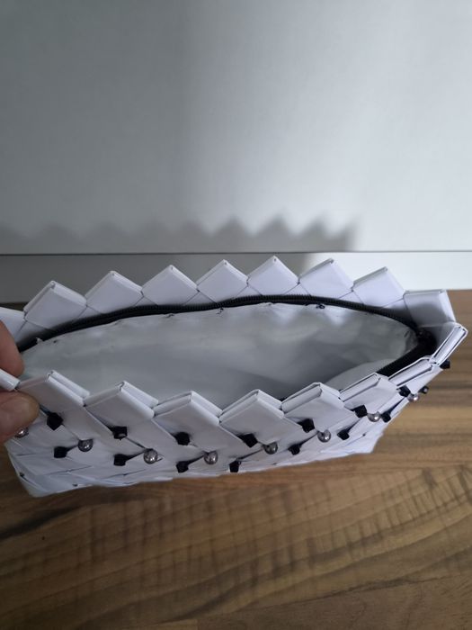 Genti și portofele handmade