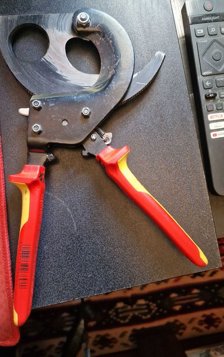 KNIPEX 95 36 280 – кабелна ножица с тресчотка VDE 1000V