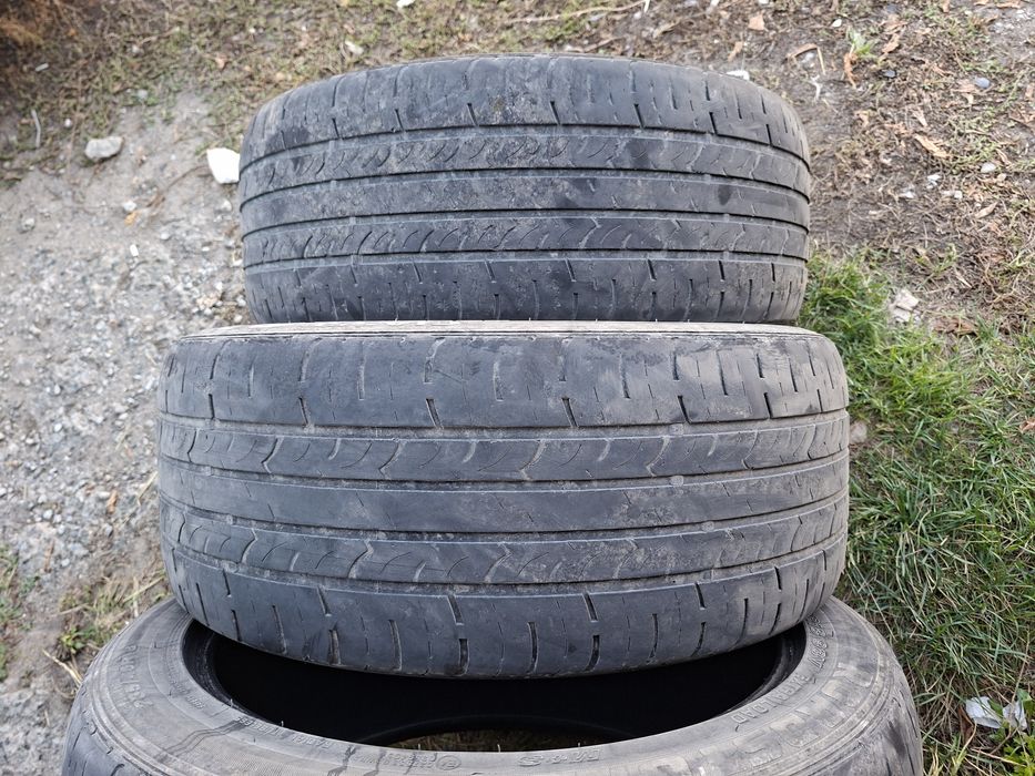 Продам шины 235/45/18