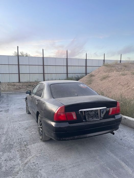 Mitsubishi diamante 1996