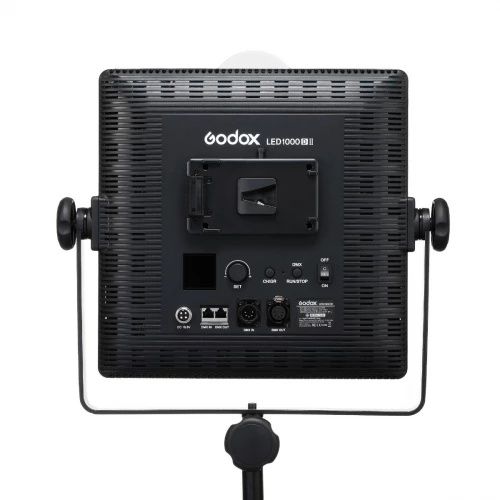 Осветитель студийный Godox LED1000D II